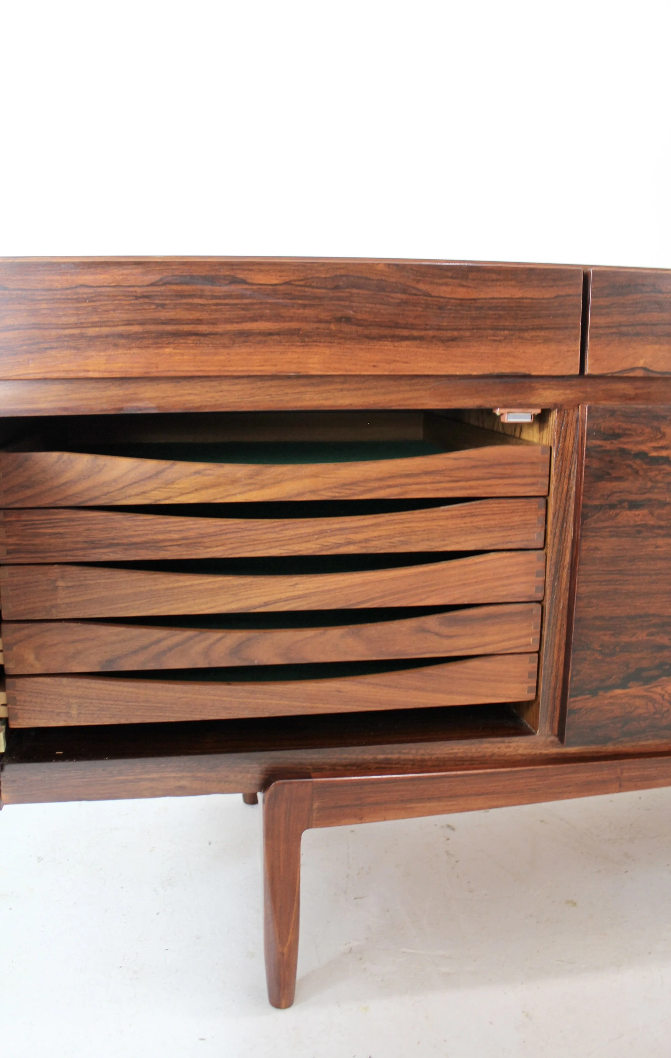 IB Kofod Larsen sideboard