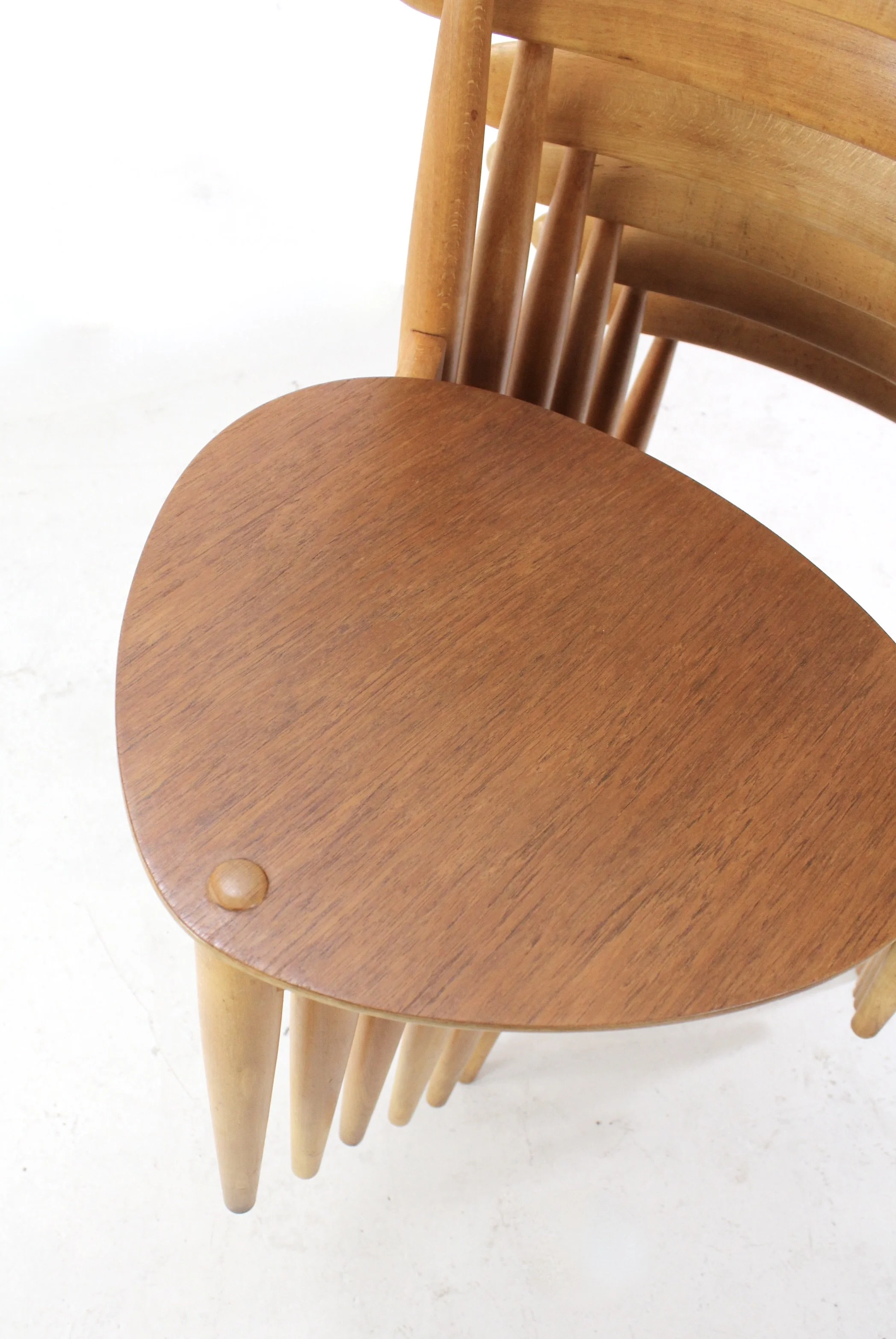 set of Hans wegner heart chairs