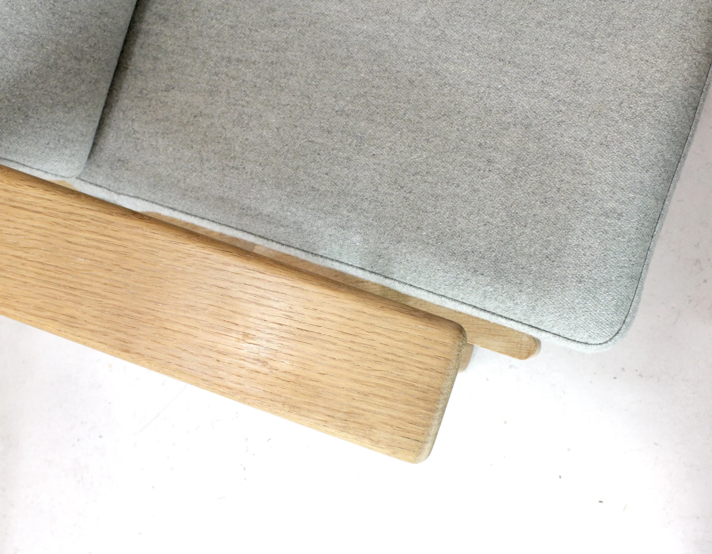 Getama lounge chair by Hans Wegner