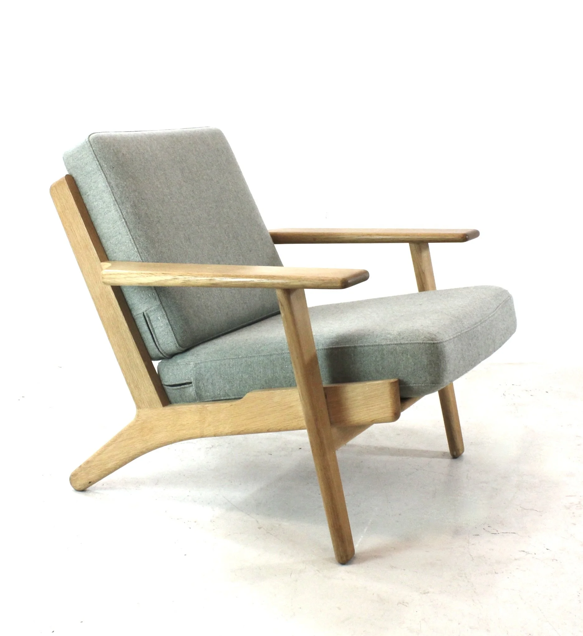 Hans Wegner GE290 Chair