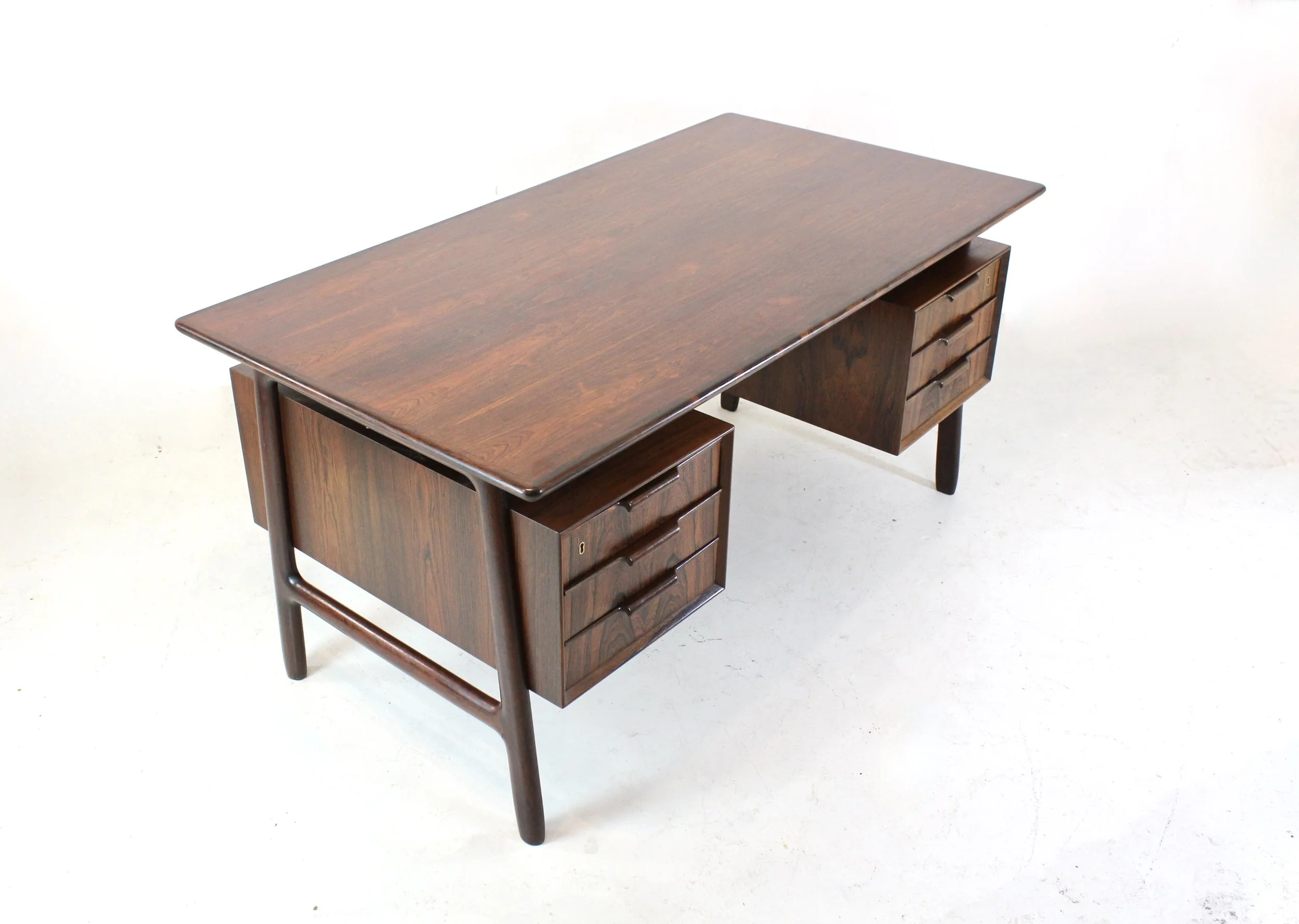 Gunni Omann model 75 rosewood desk for Omann junior