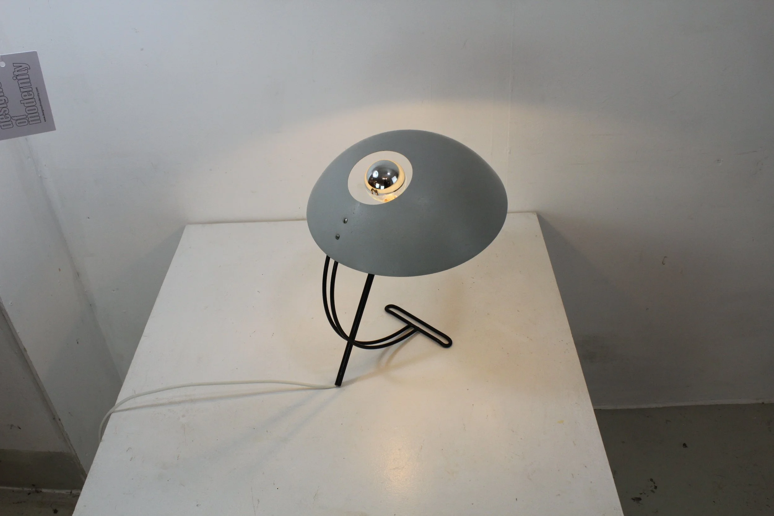 Louis Kalff NB100   modernist lamp