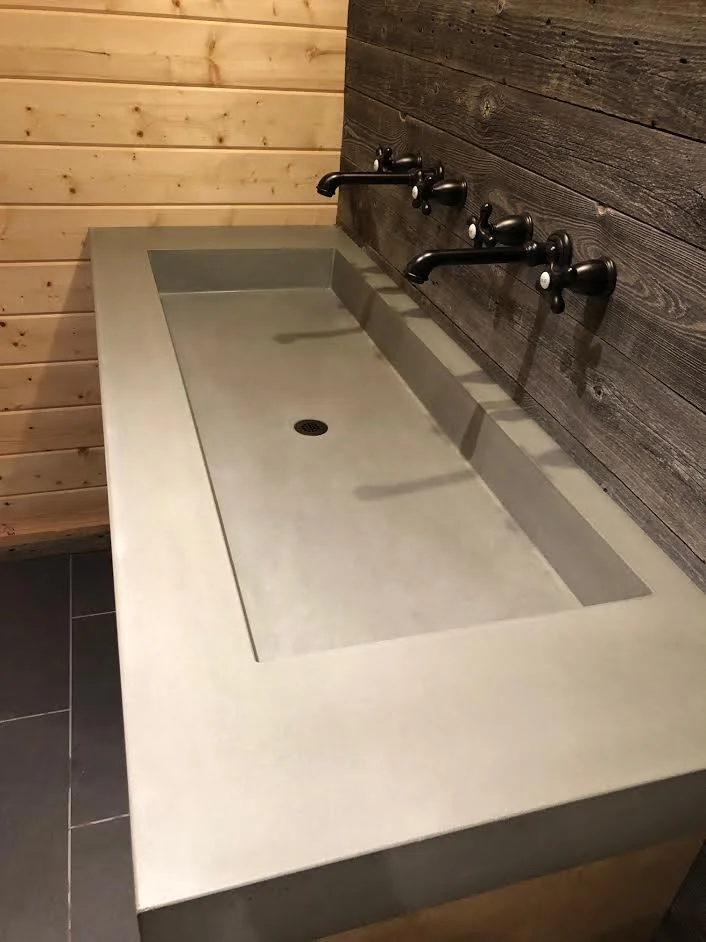 Trough sink