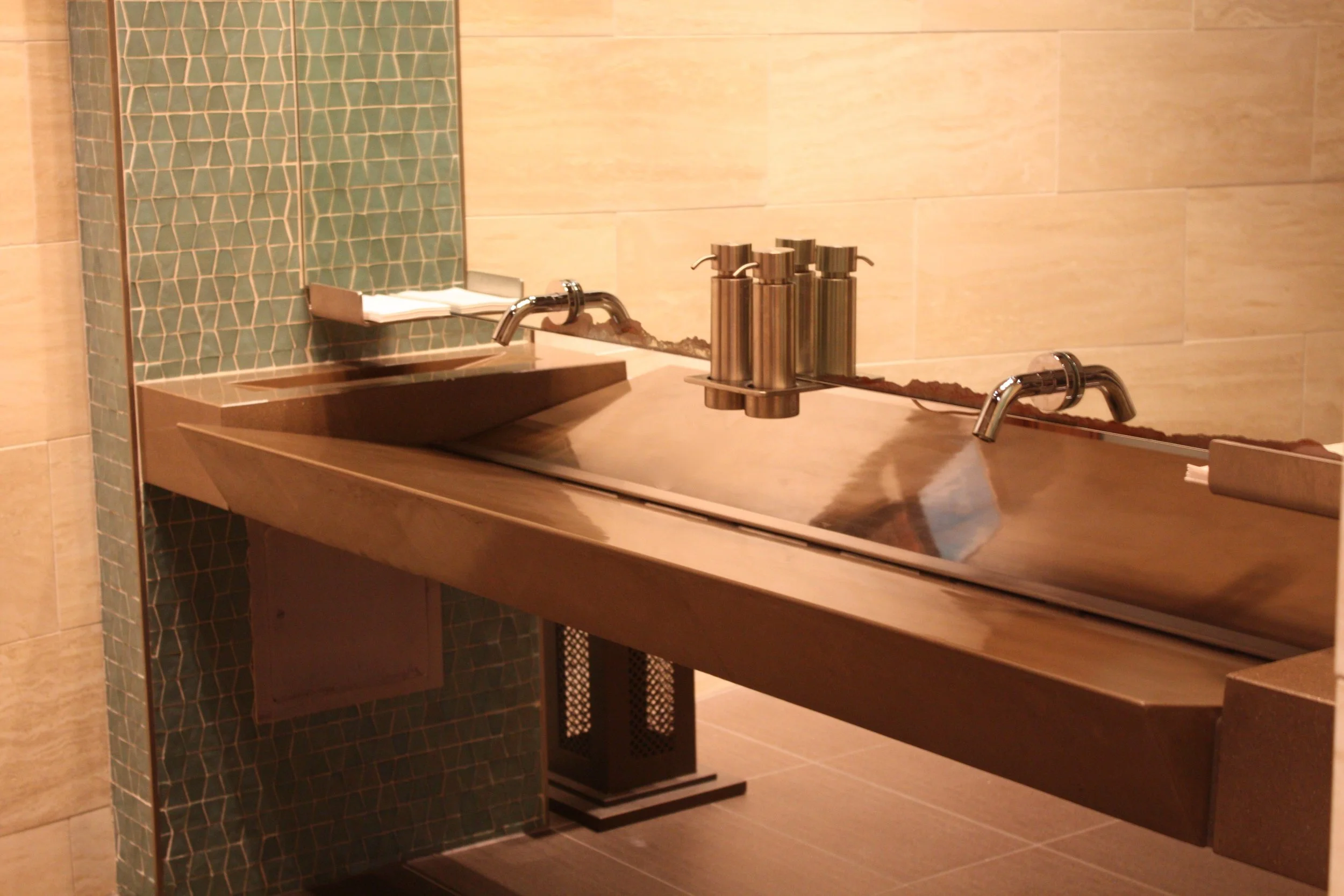 Dual Floating Ramp Sink