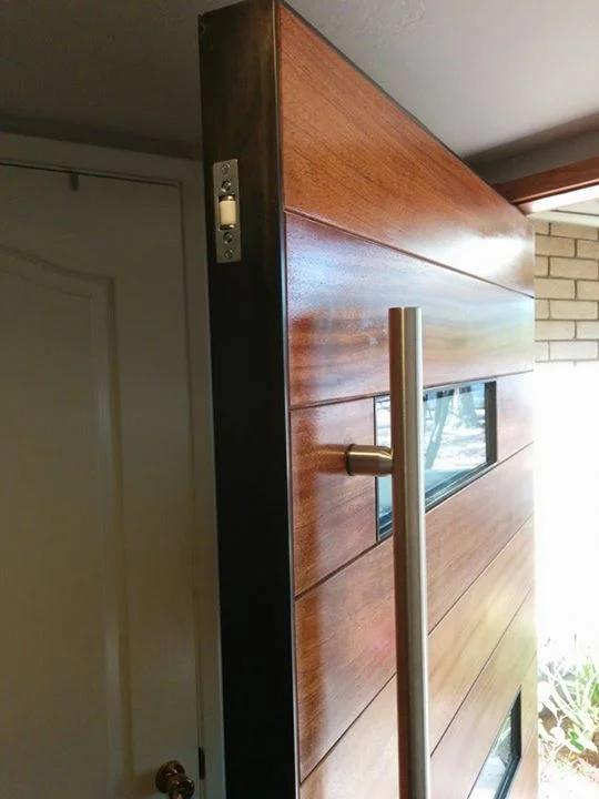 Entry Pivot Door With Side Light