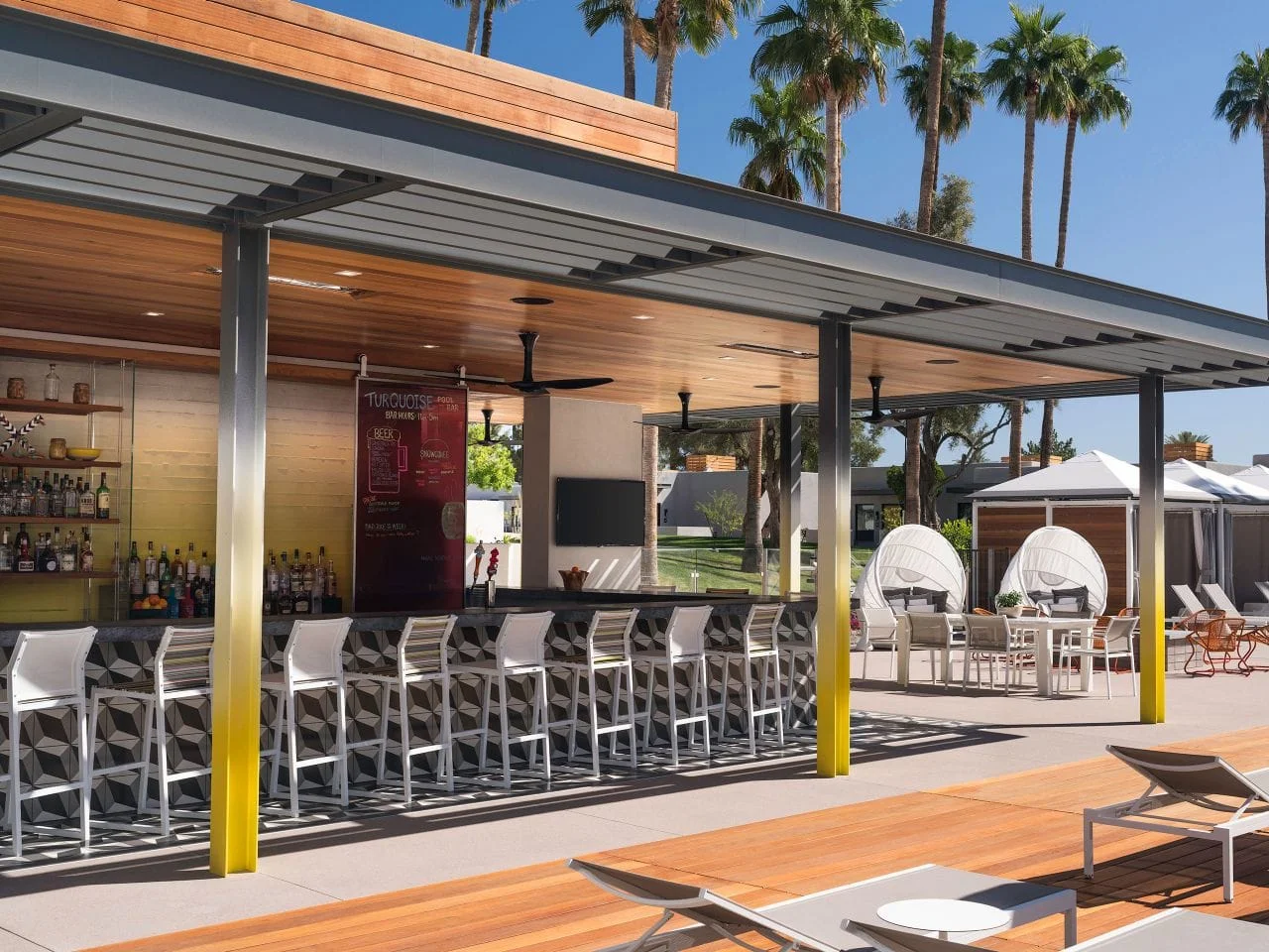 ANDAZ Pool Bar