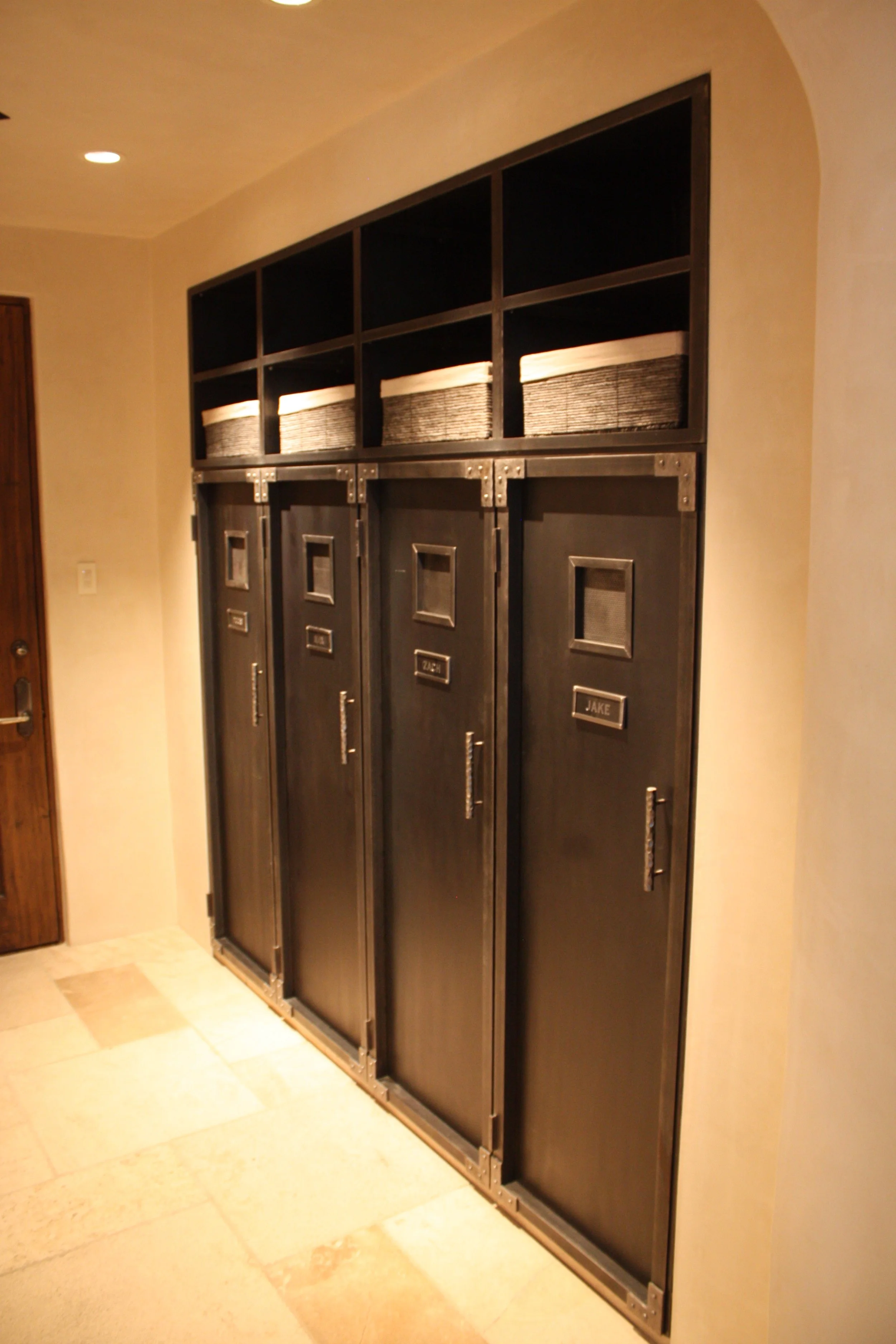 Entry Lockers