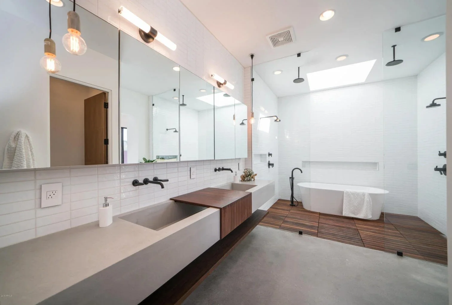 Concrete Sinks & Vanites