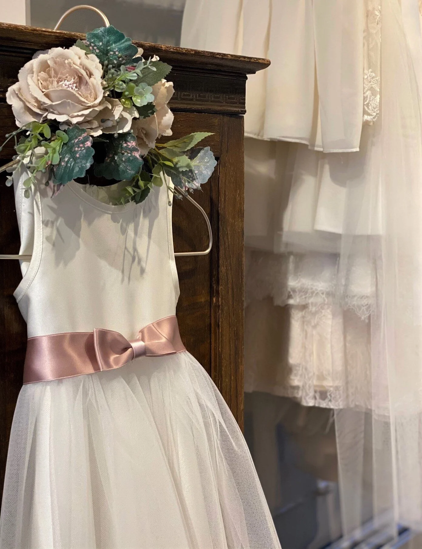 Loforð brúðarverkstæði og verslun