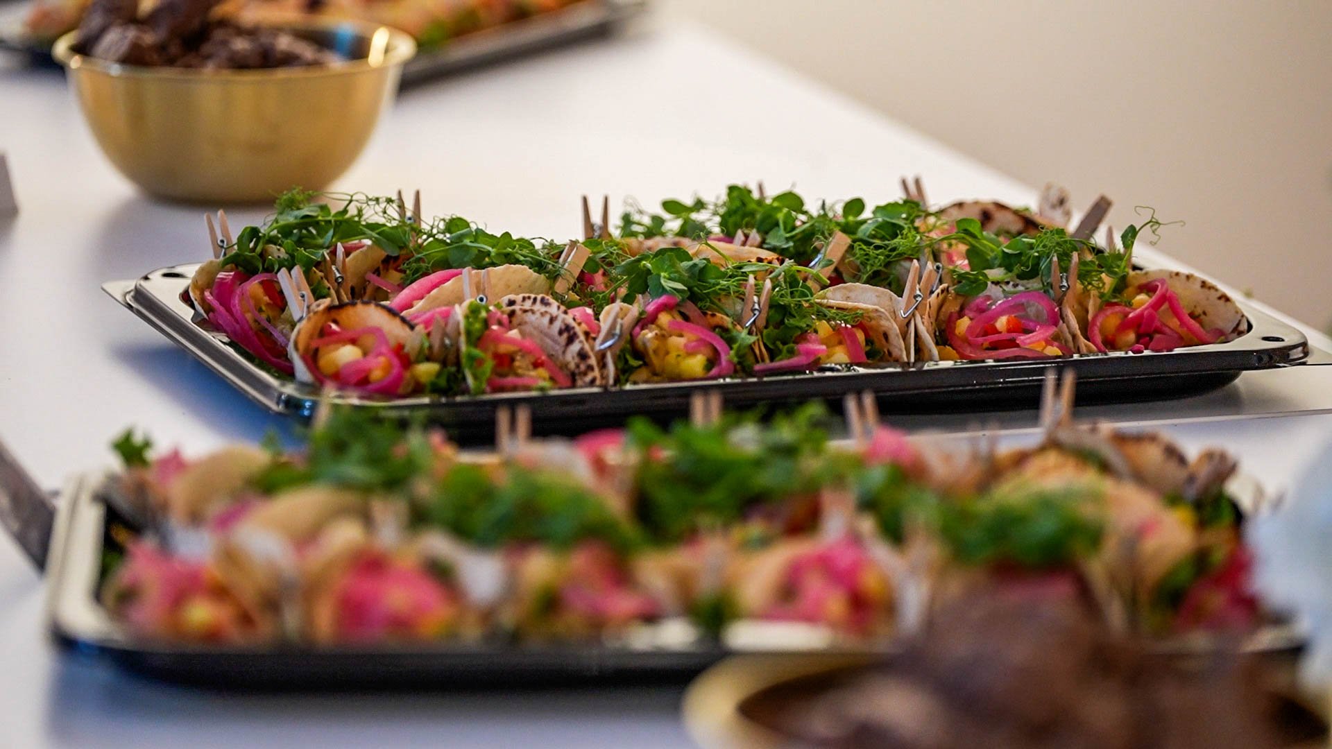 Klipp wide.00_01_01_46.Still004.jpg