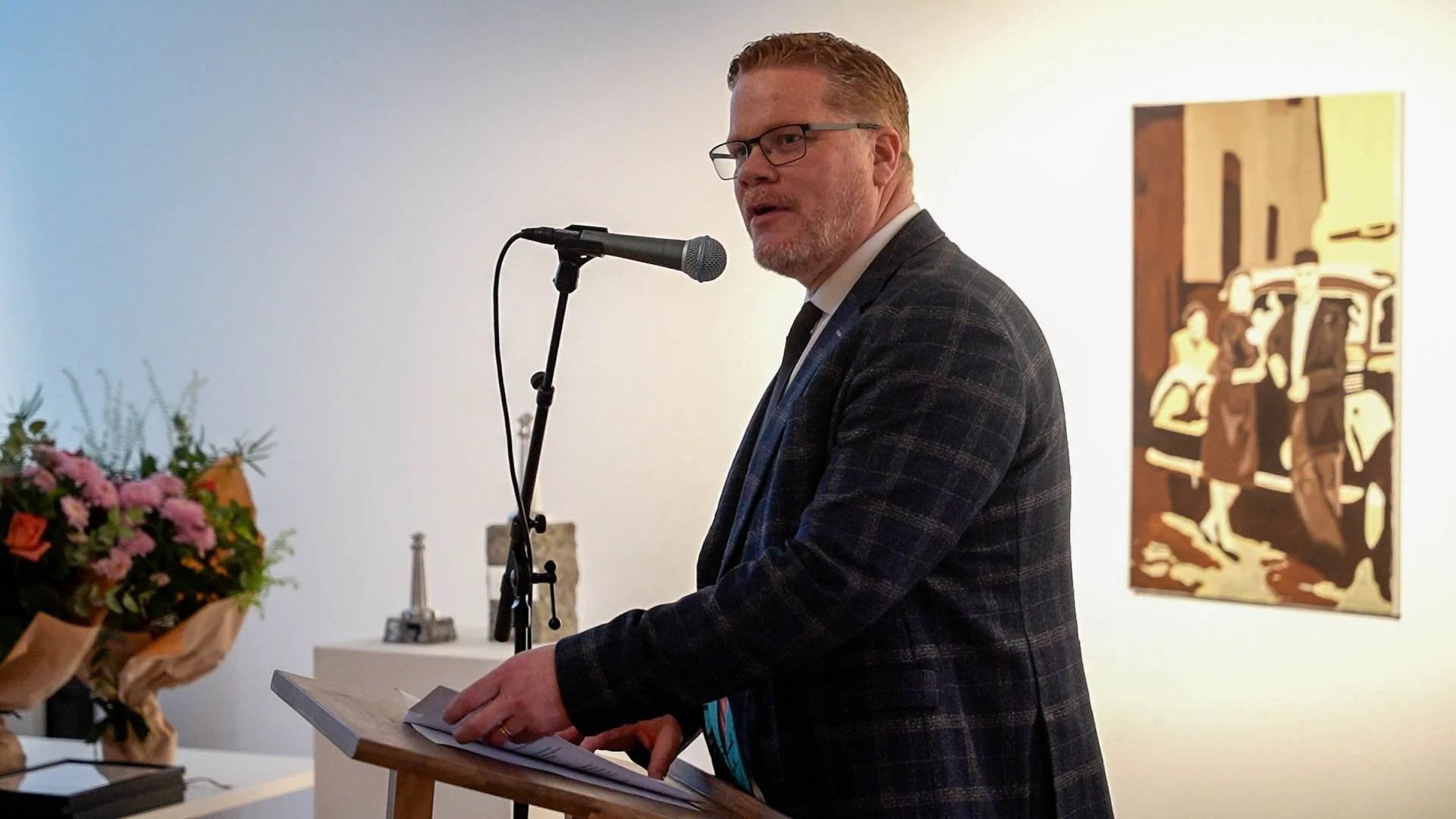 Klipp wide.00_02_30_43.Still020.jpg