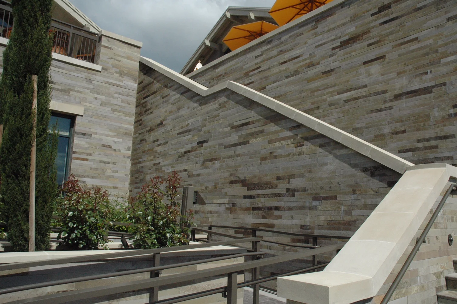 Tropical Porphyry Ledgestone