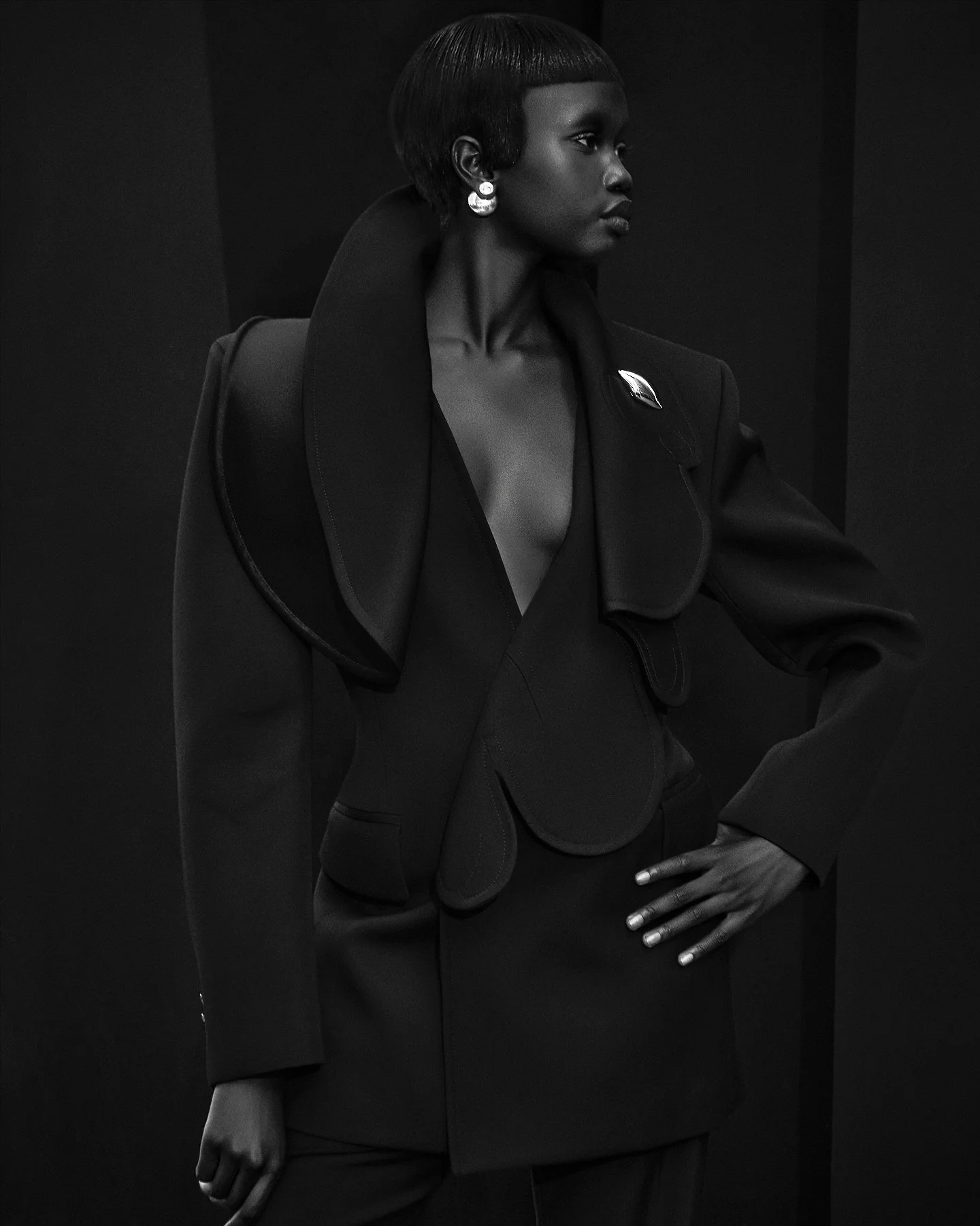 Beautiful @akerajak.xo in photographed by #RaulTovar in Bottega Veneta styled by @itsrobertojohnson with makeup by @mayelavazquezbeauty and @hiromarihair. @VogueLatam @Centilia.Co #BottegaVeneta