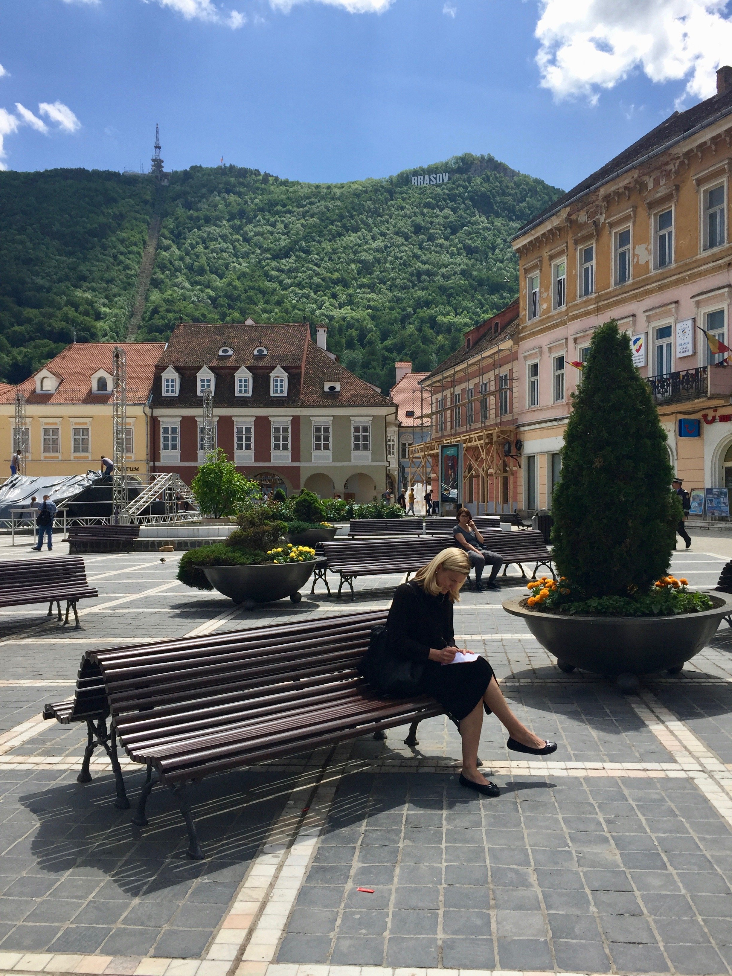 Ruta in Piața Sfatului, în Brașov