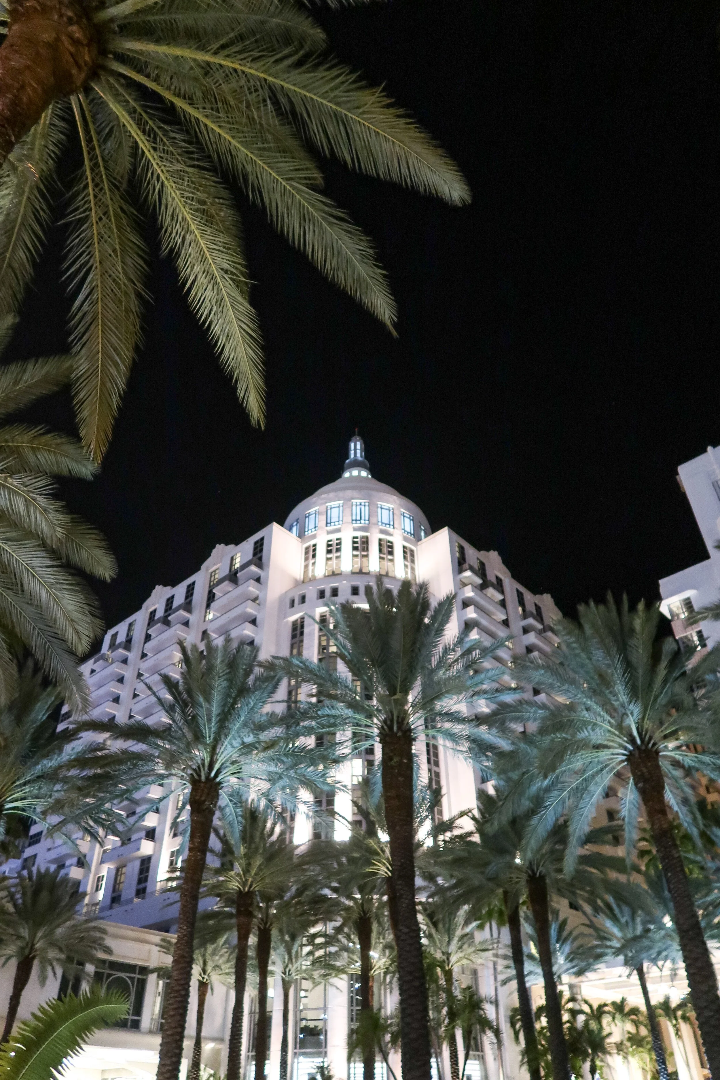 Loews Miami Beach taken at night.