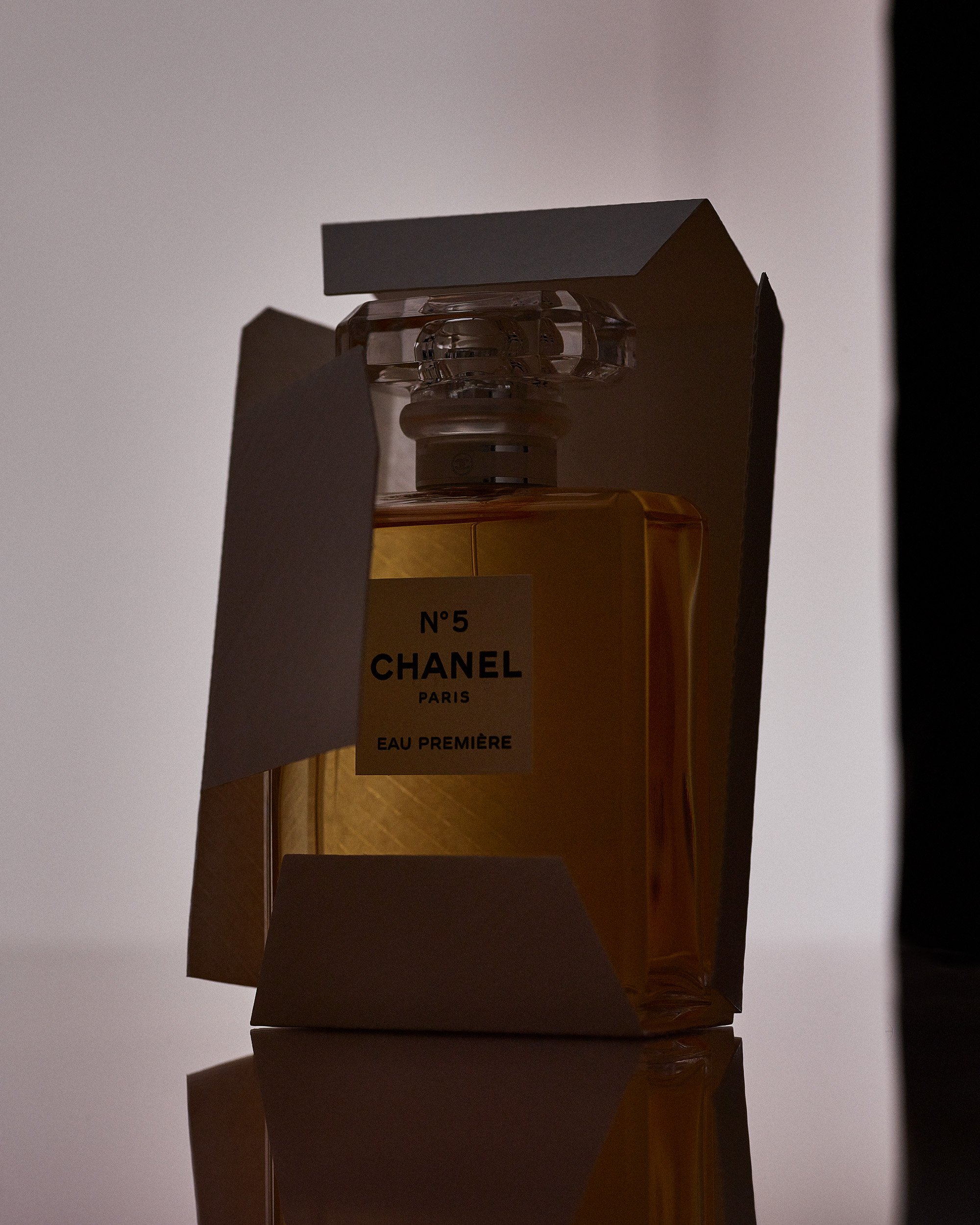 220222-ChanelBottle115078.jpg