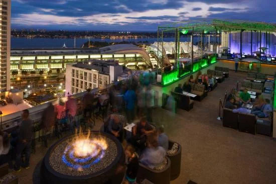 Altitude Sky Lounge
