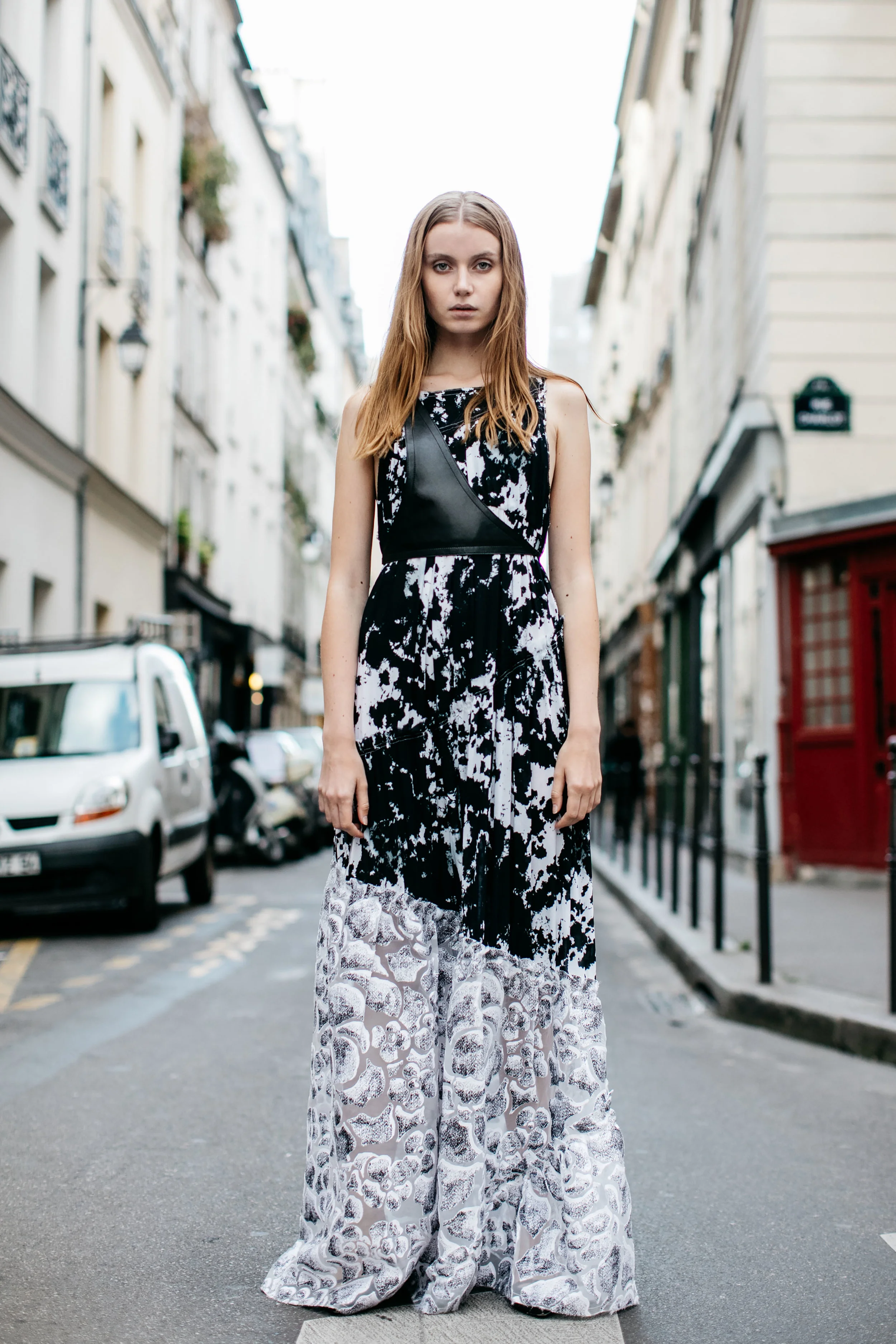 Look_15_Victor Alfaro_SS17_by_Sandra Semburg.jpg