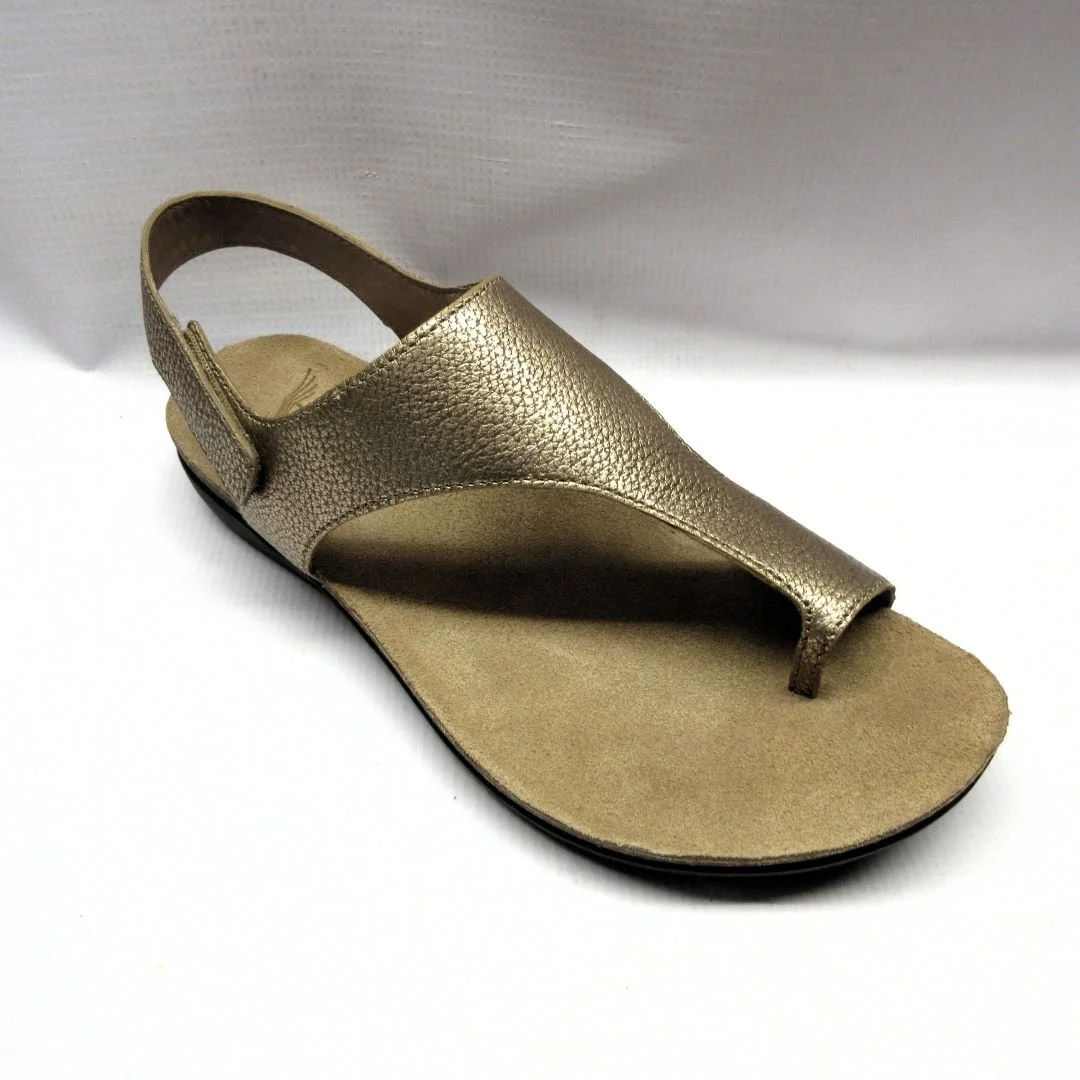 Dansko Sandals Women Reece in Bronze Size 40.JPG