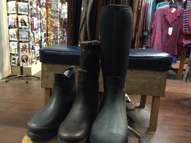 Rain boots for men