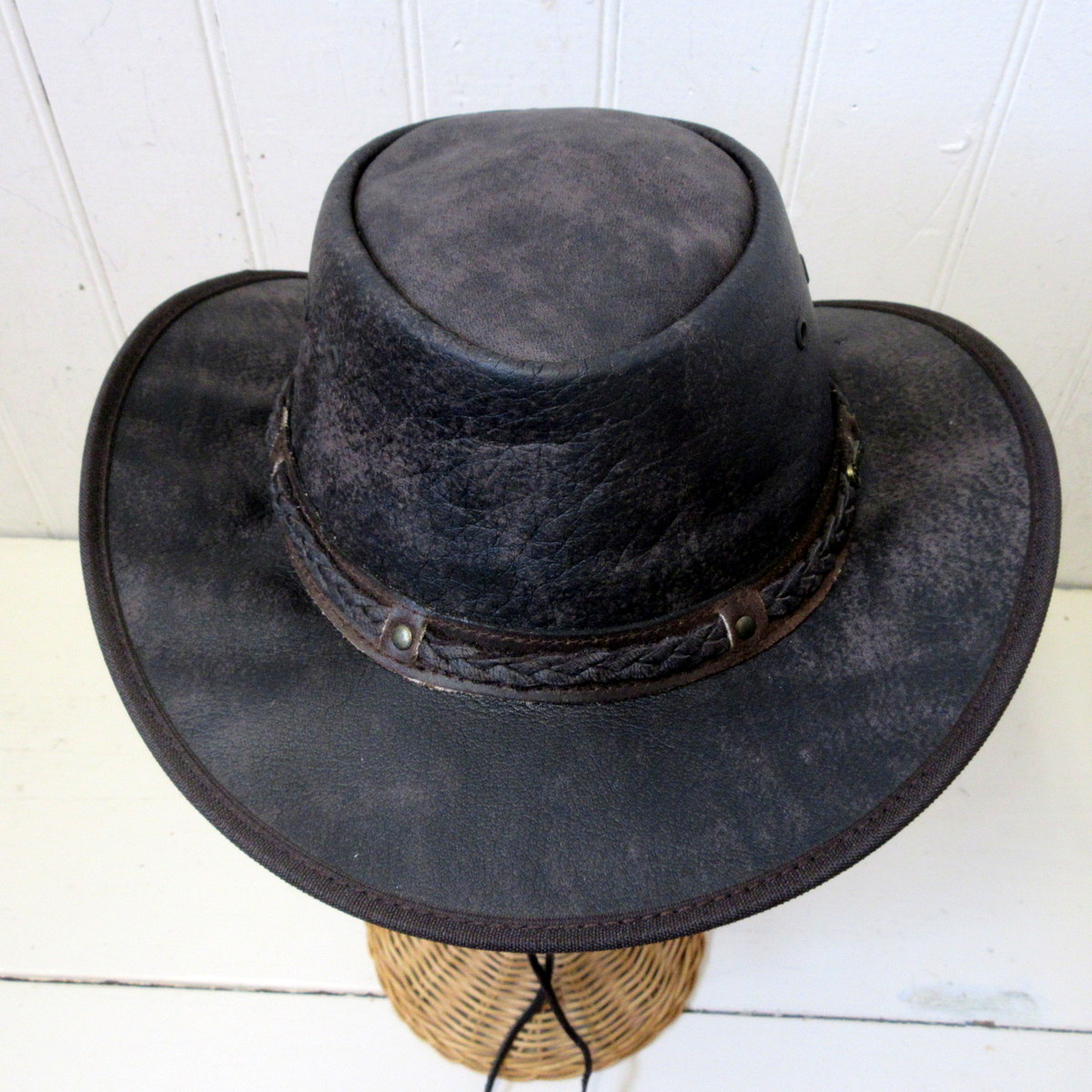 Outback Hat Leather Wagga Wagga in Black — Cabaline
