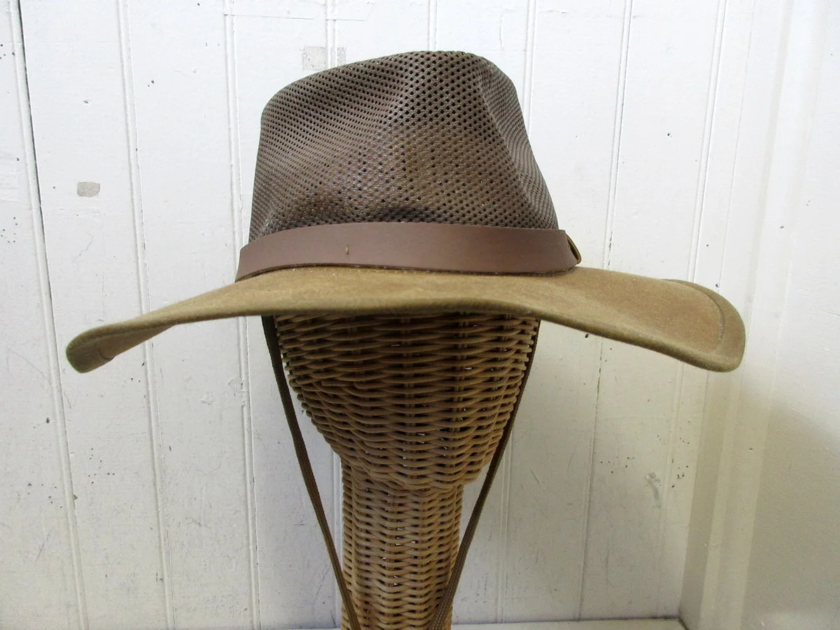 outback-hat-oilskin-kodiak-mesh-field-tan.JPG