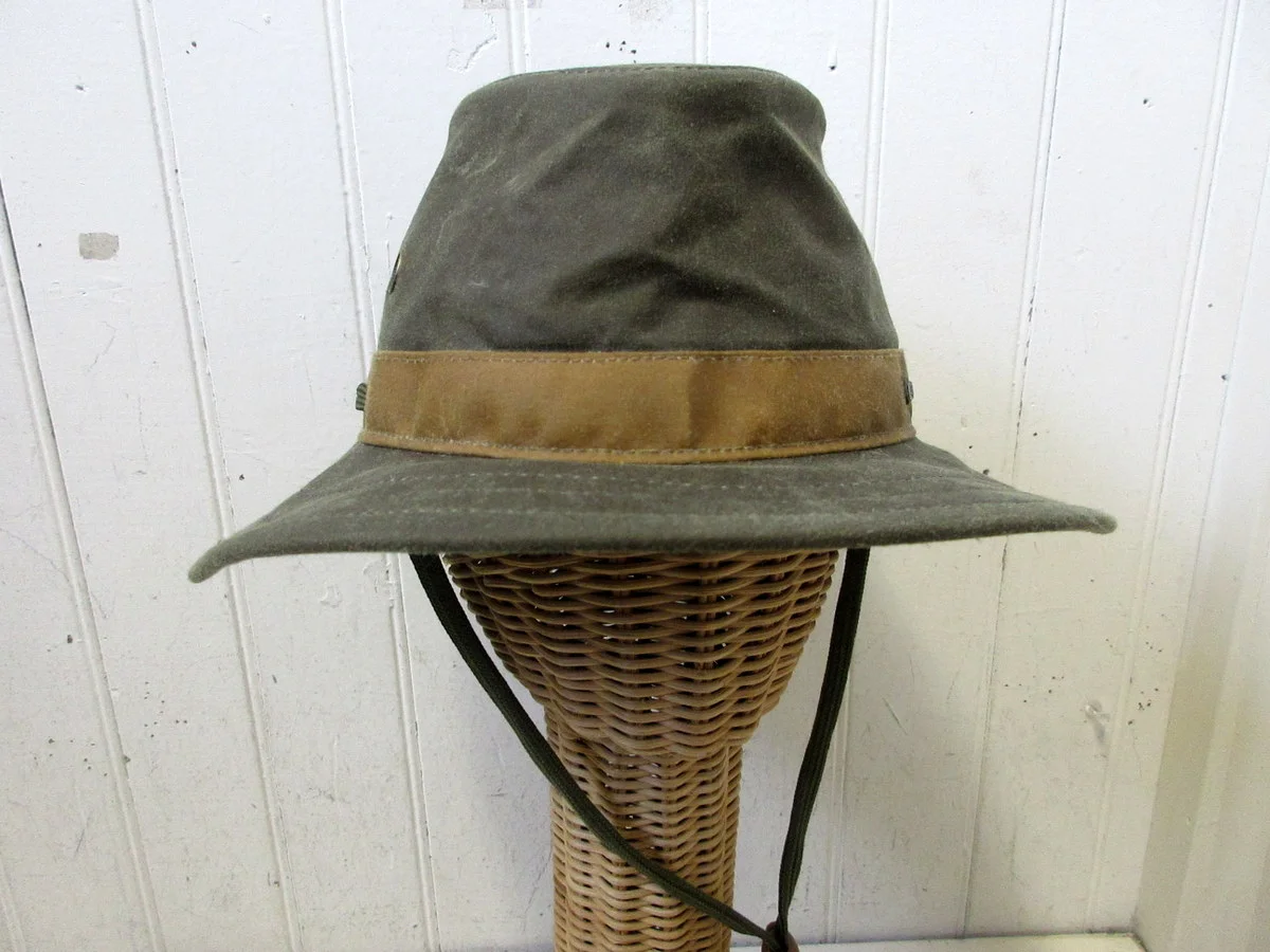 outback-hat-oilskin-willis-sage.JPG