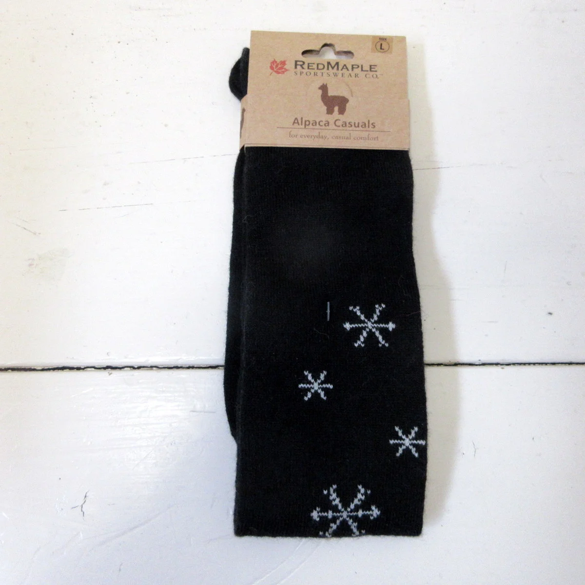 red-maple-socks-alpaca-sport-snowflake-black.JPG