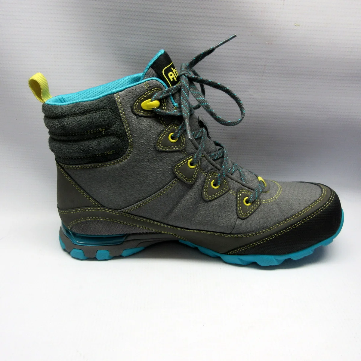 Ahnu Boots Women Sugarpine in Dark Gray 