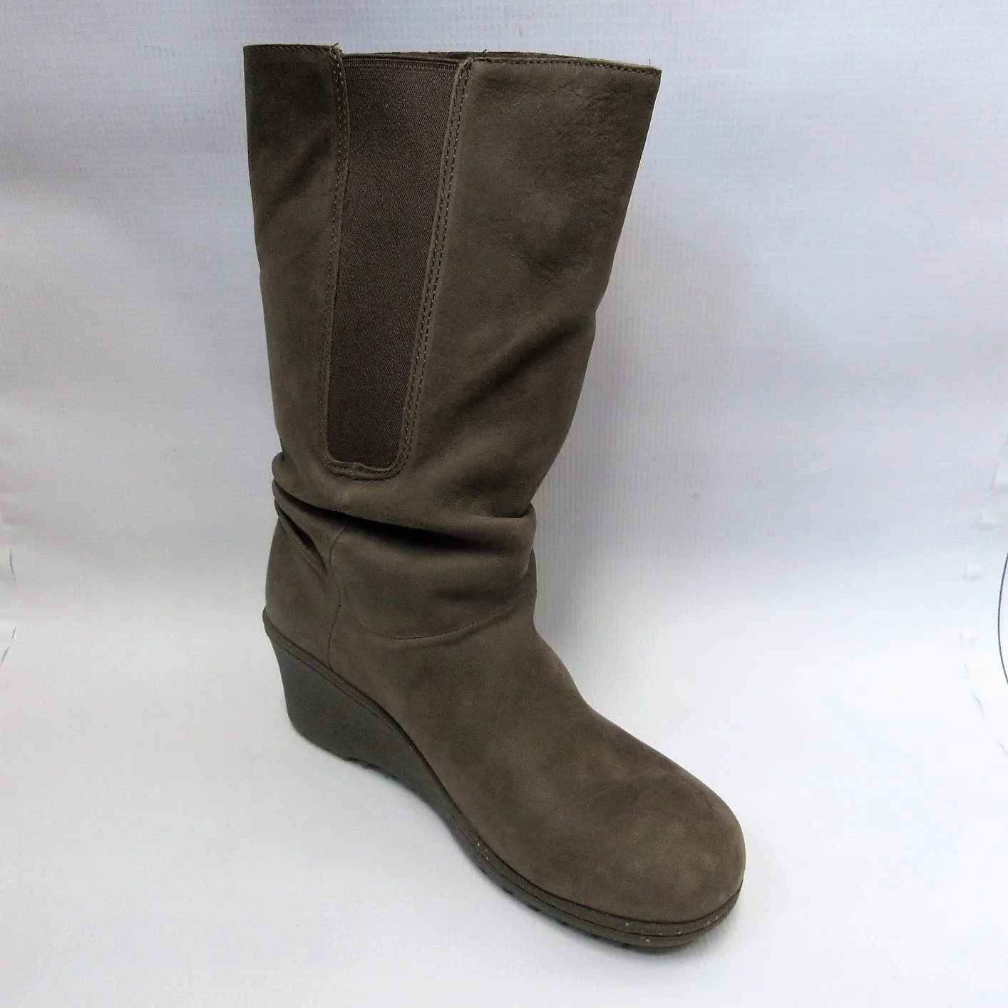 Keen Boots Women Akita Mid in Slate Black Size 7
