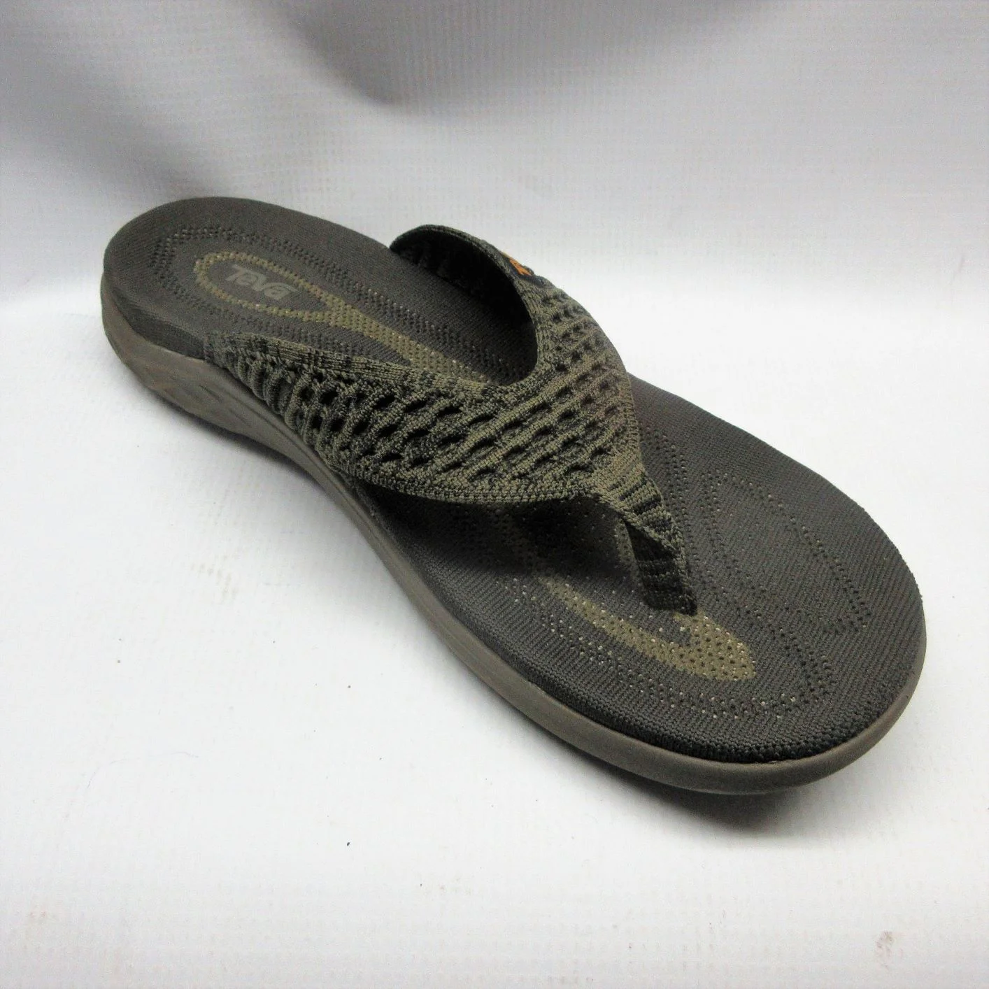 teva-sandals-men-terra-float-2-knit-flip-olive-bunge-cord-size-9.JPG