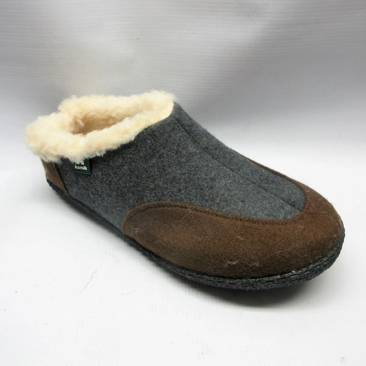Kamik Slippers Men Cabin in Dark Brown