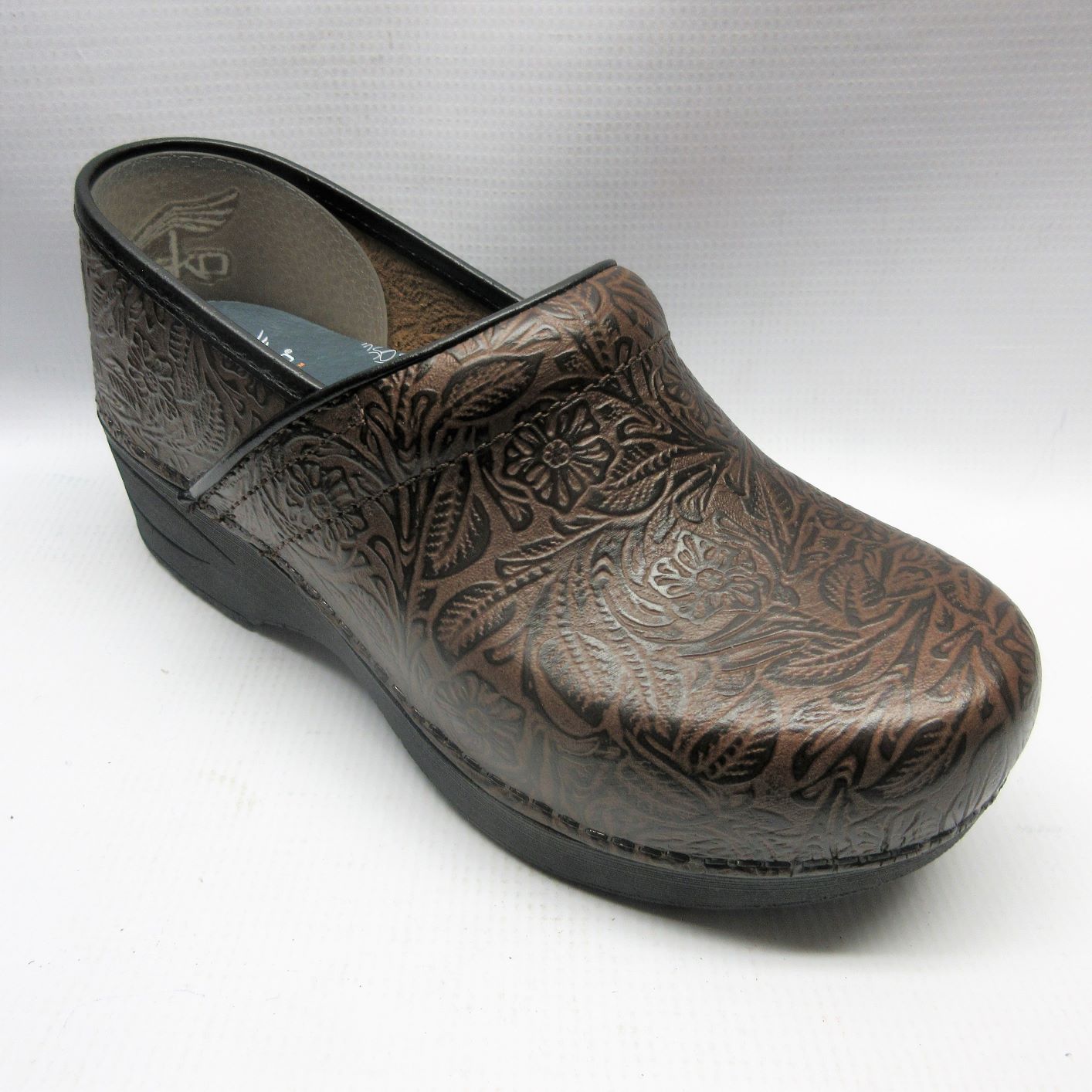 dansko xp 2.0 floral tooled