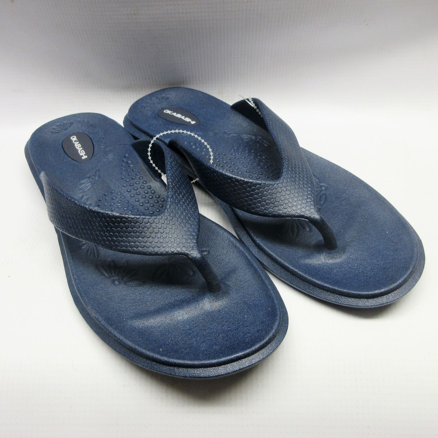 navy flip flops womens