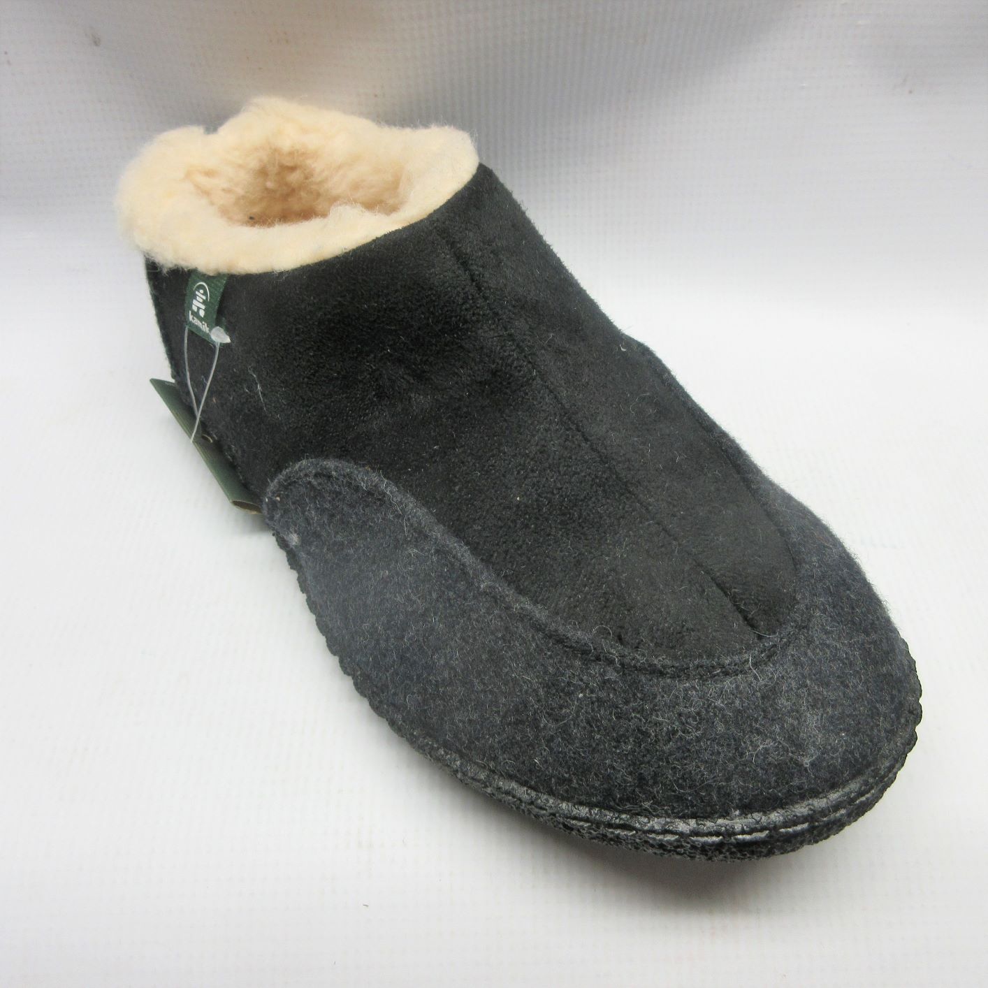 Kamik Slippers Men Cabin in Black