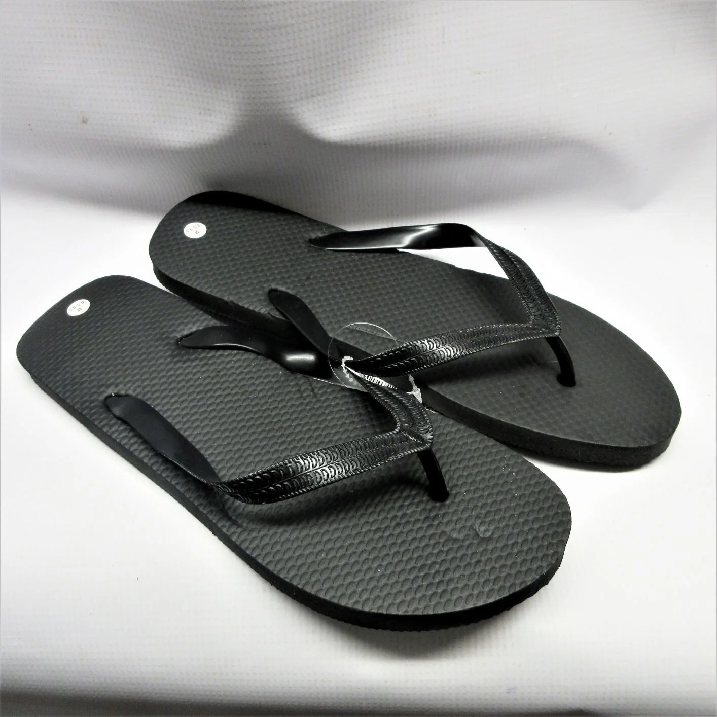big-box-sandals-men-flip-flops-black.JPG