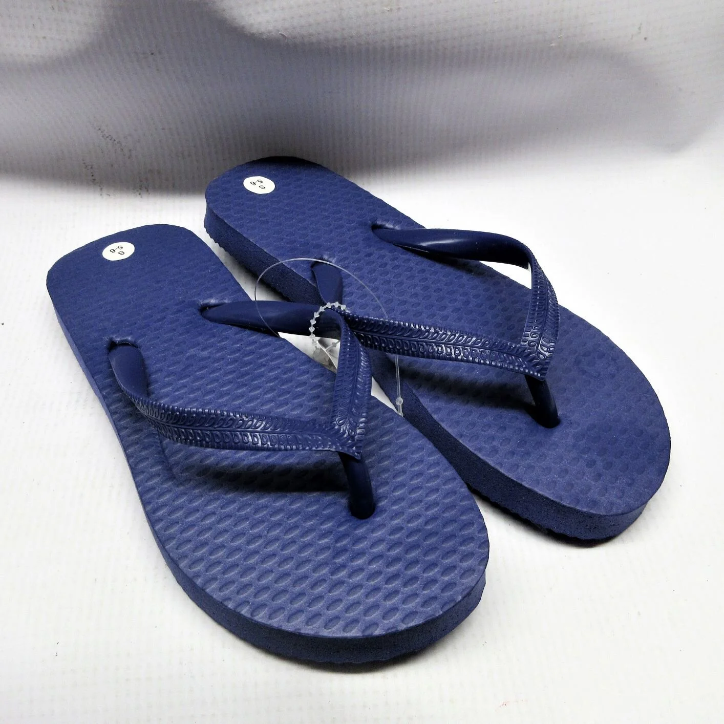 Big Box Sandals Men Flip Flops in Navy 