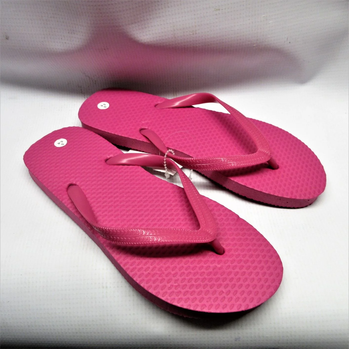 big-box-sandals-women-flip-flops-fuschia.JPG