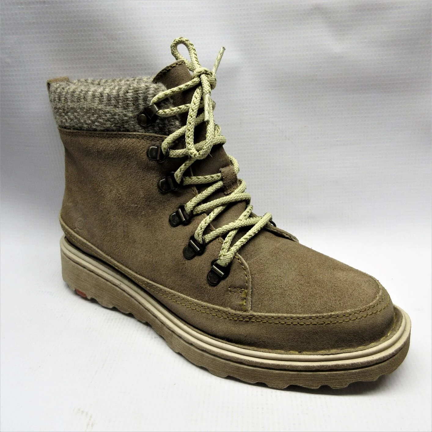 Born Boots Women Orlene in Taupe