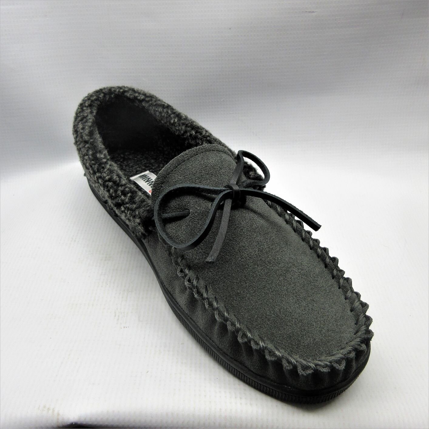minnetonka-slippers-men-allen-charcoal.JPG