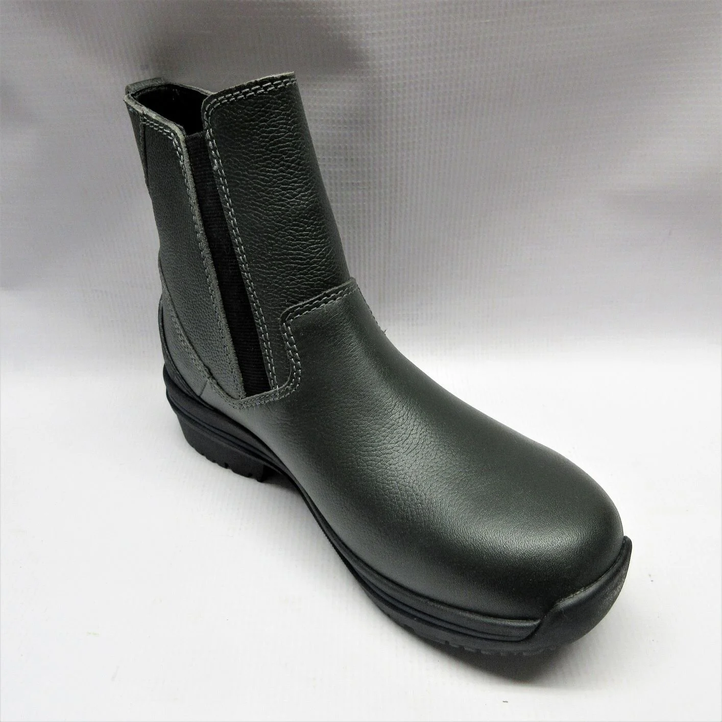 kerrits-boots-women-woodstock-barn-waterproof-pewter.JPG