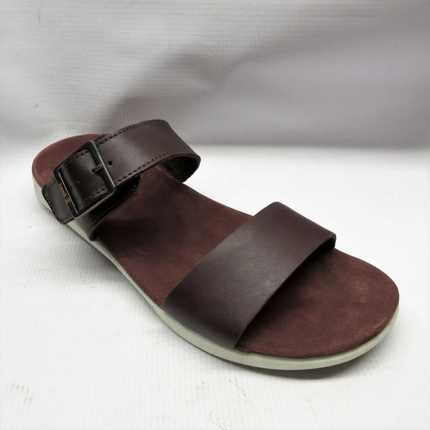 Kamik Sandals Women Caraslide in Burgandy.JPG