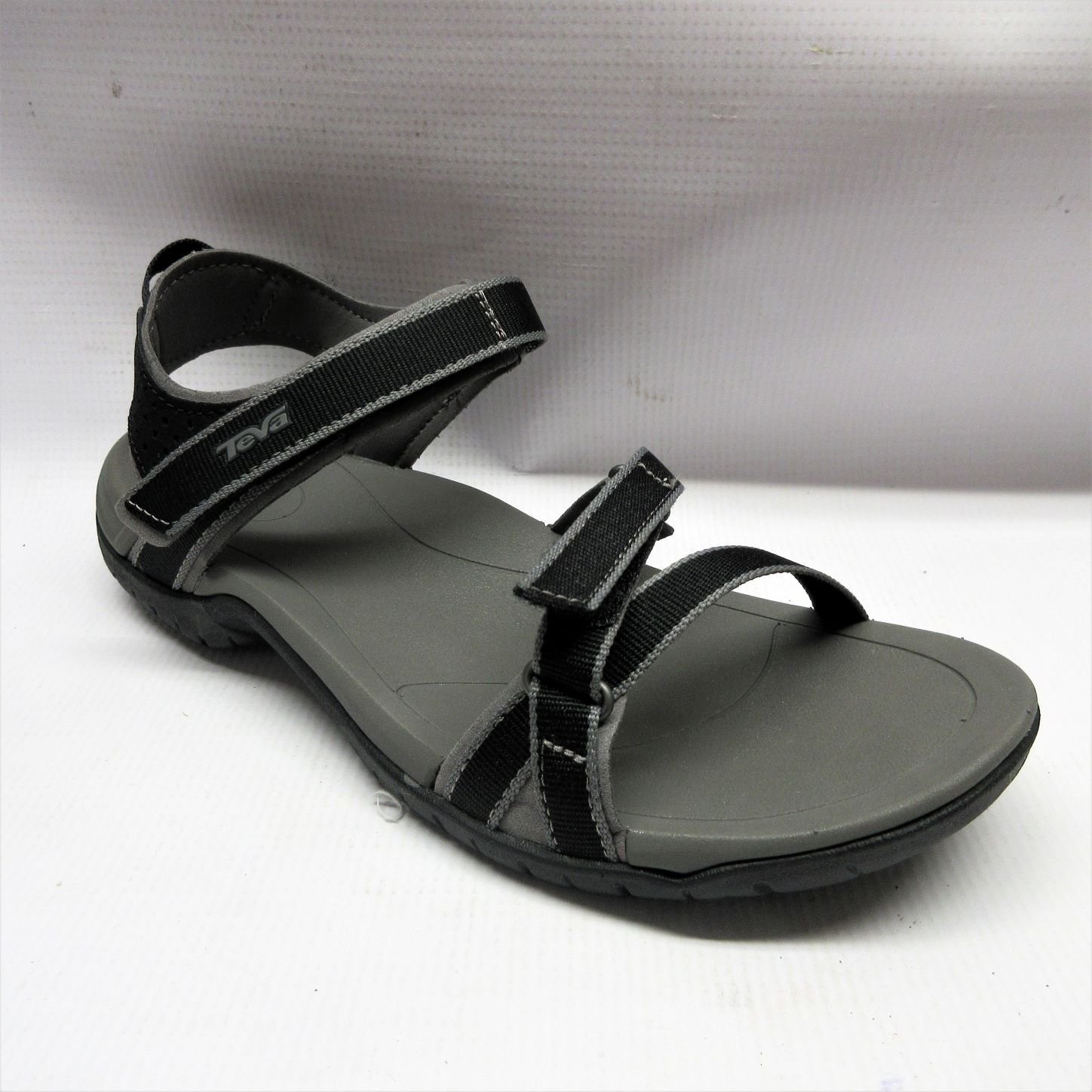 Teva Sandals Women Verra in Black.JPG