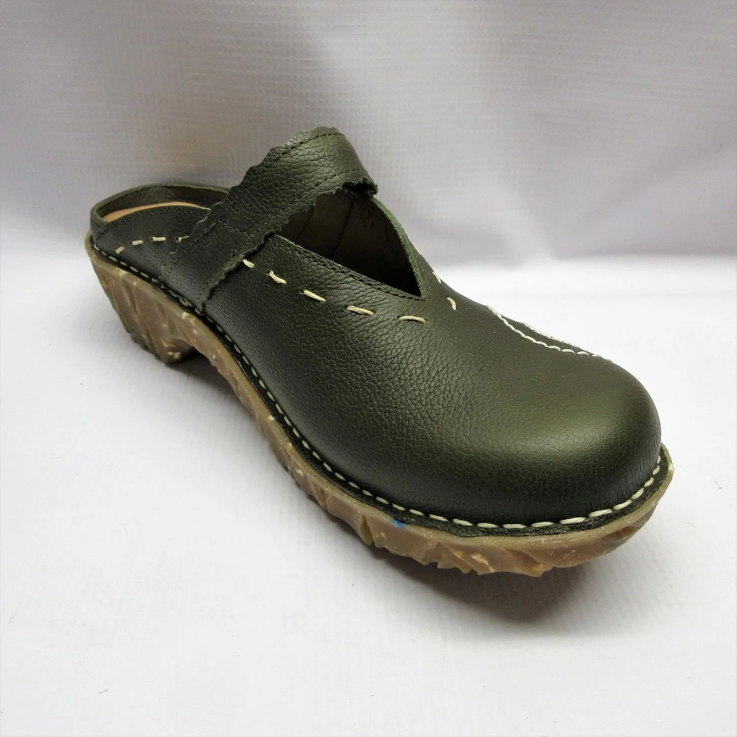 El Naturalista Shoes Women NG96 Iggdrasil Open Back in Forest Size 38.JPG