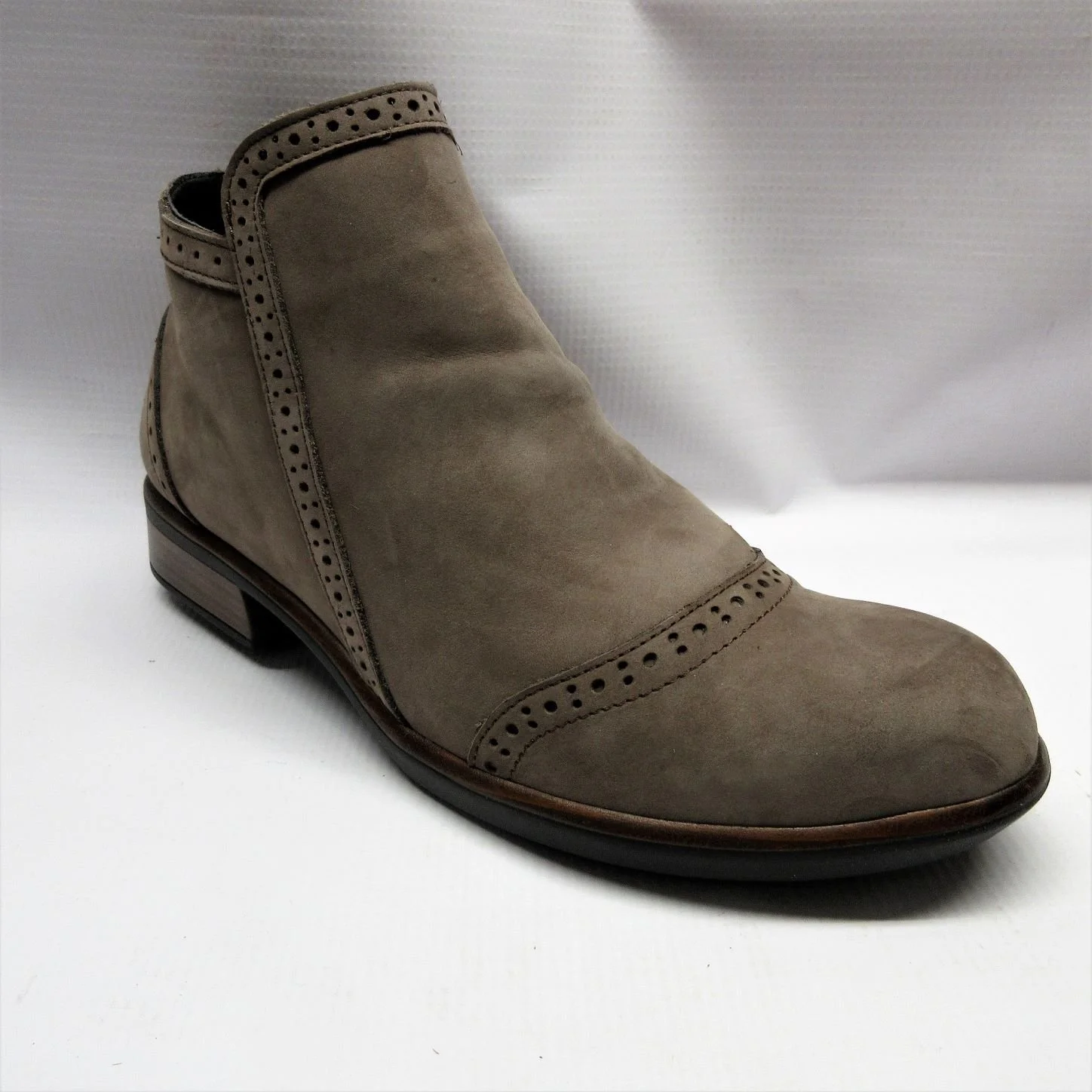teva naot boots