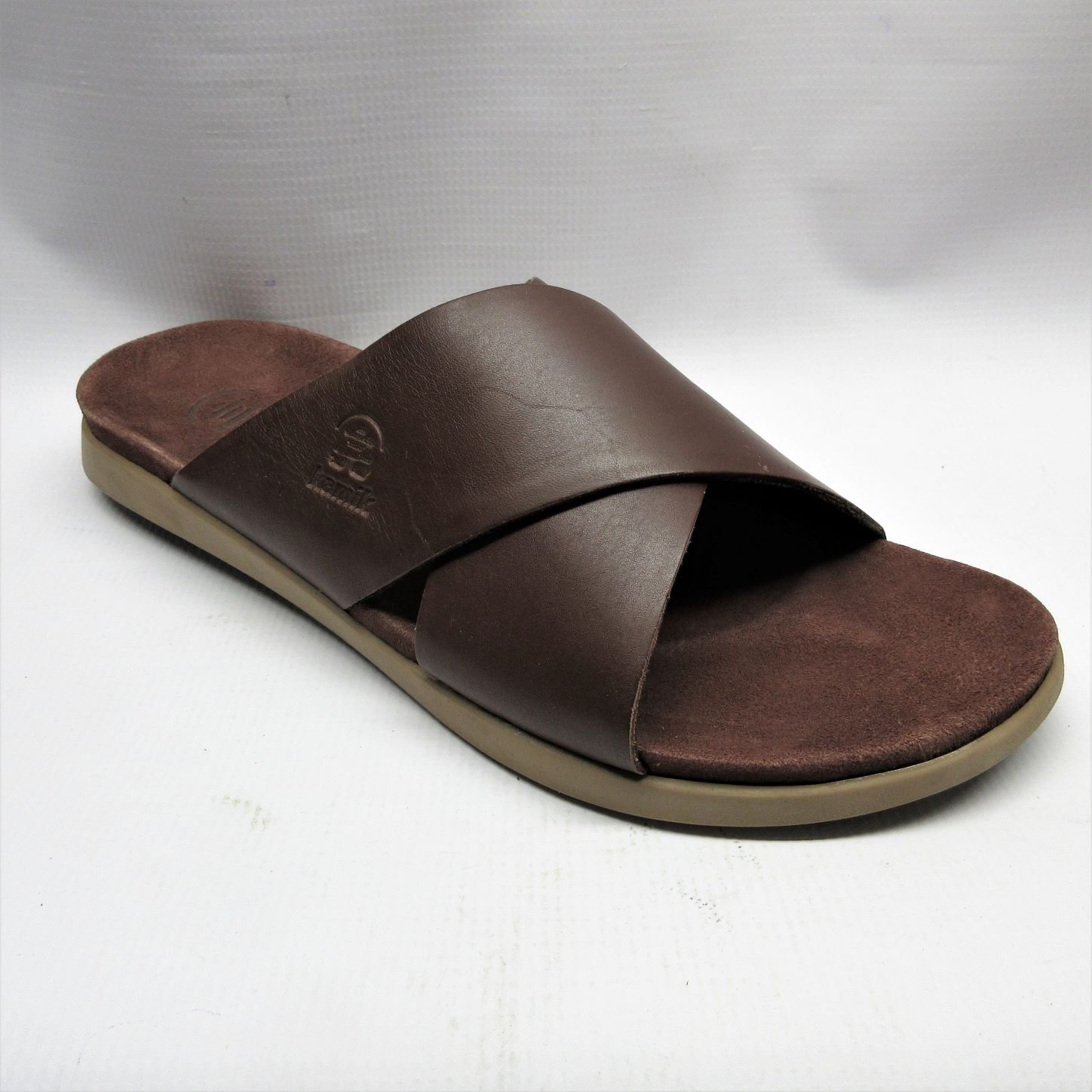 Kamik Sandals Men Marty Cross in Mocha.JPG