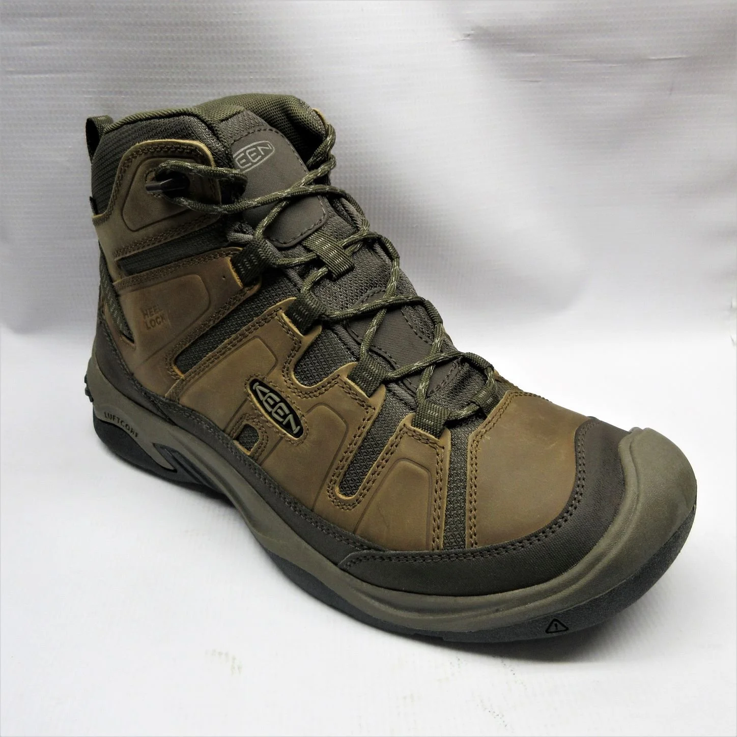 Keen Boots Men Circadia Mid Waterproof in Bison.JPG