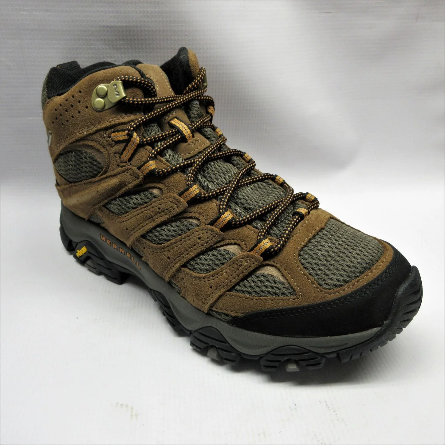 Merrell Boots Men Moab 3 Mid Waterproof in Earth.JPG