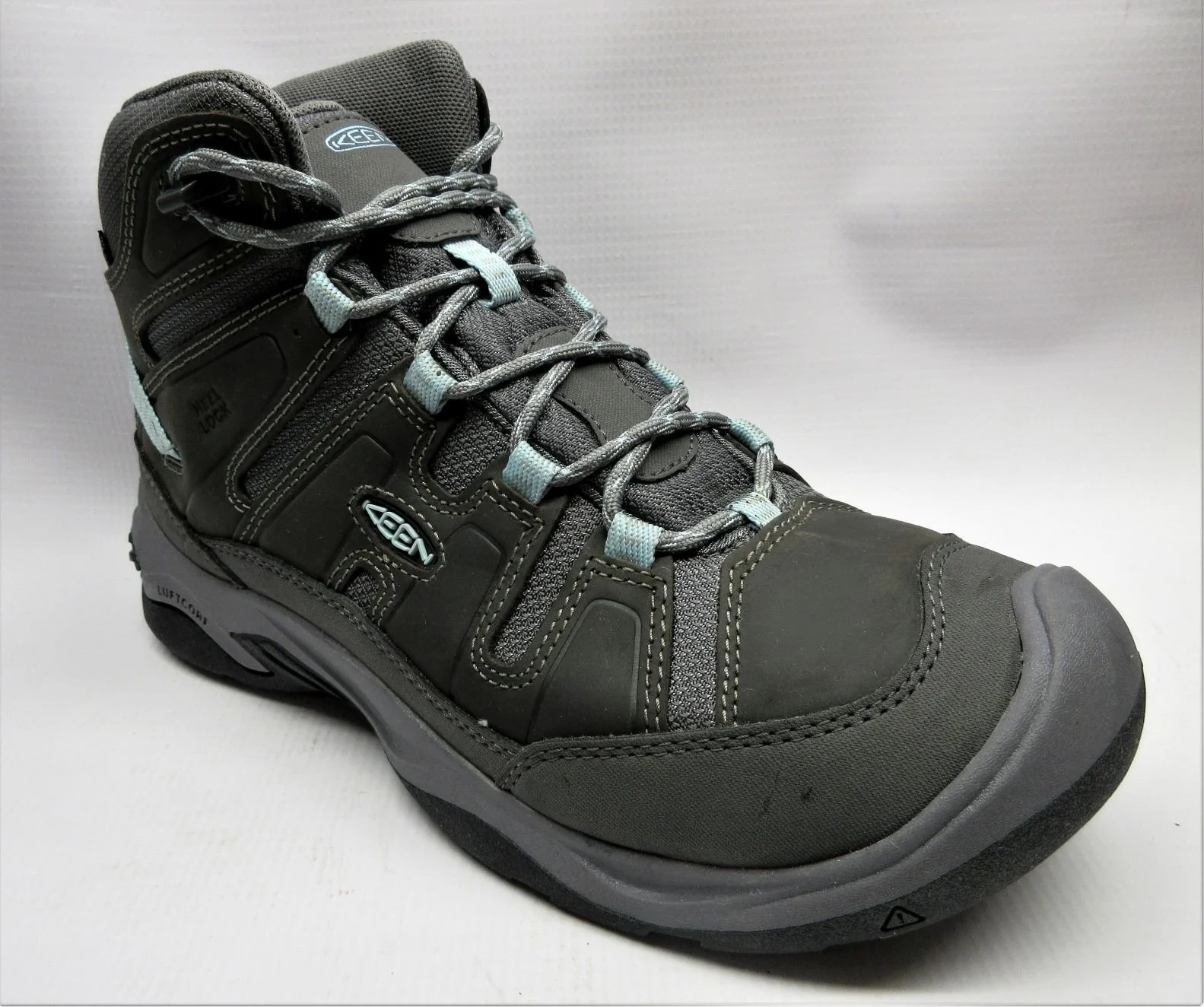 Keen Boots Women Circadia Mid Waterproof in Steel.JPG