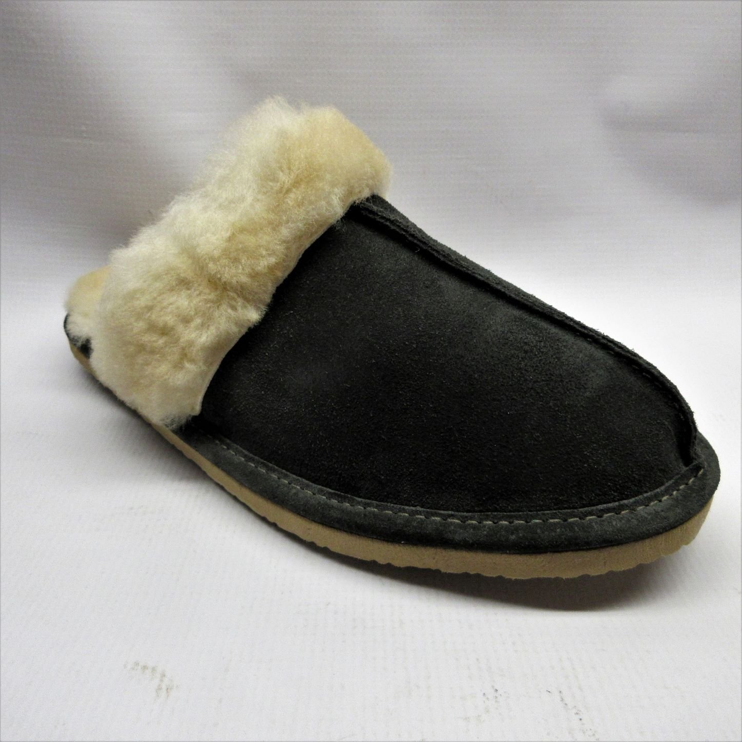 Minnetonka Slippers Women Sheepskin Slide in Charocoal.JPG